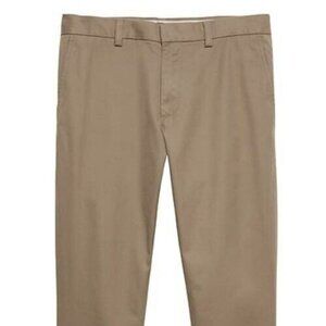 Banana Republic Aiden Slim Acorn Chino 38Wx32L